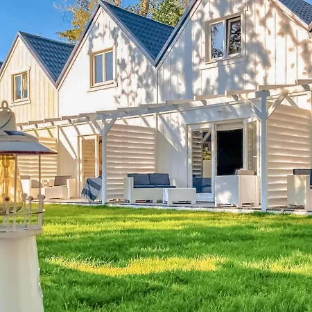 Σπίτι διακοπών 2 Bedroom Amazing In Międzywodzie