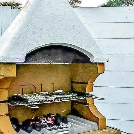 Σπίτι διακοπών 2 Bedroom Amazing In *