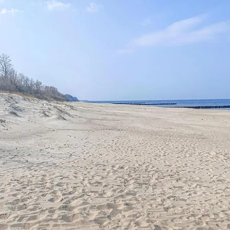 2 Bedroom Amazing In Międzywodzie